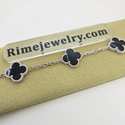 Vanke Five-Flower Bracelet