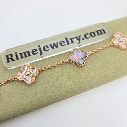 Vanke Five-Flower Bracelet